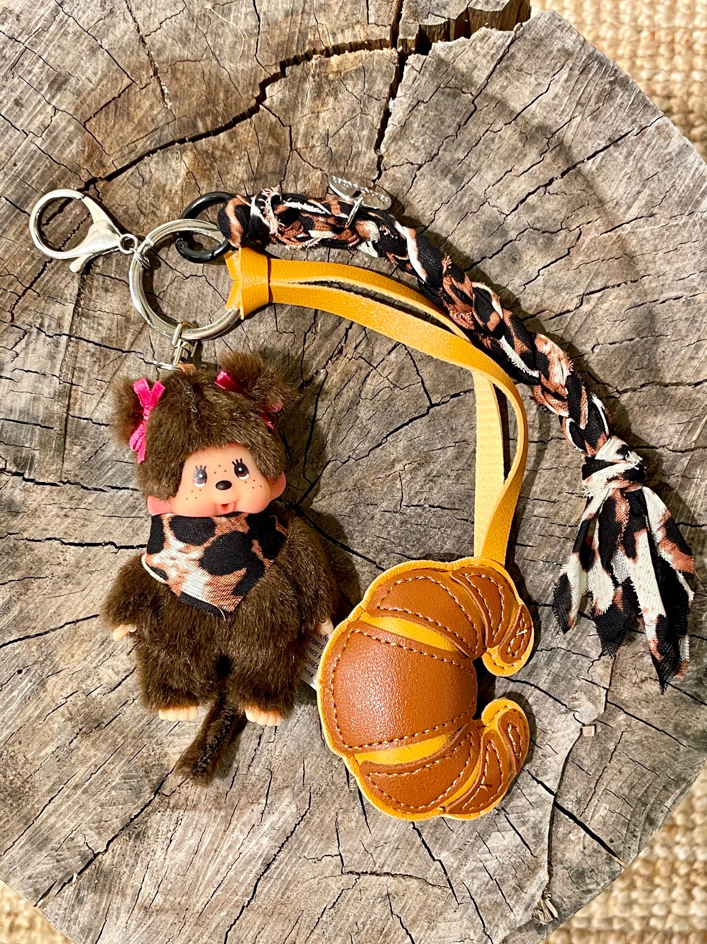 Monchichi Brown Bandana Bag's Charms