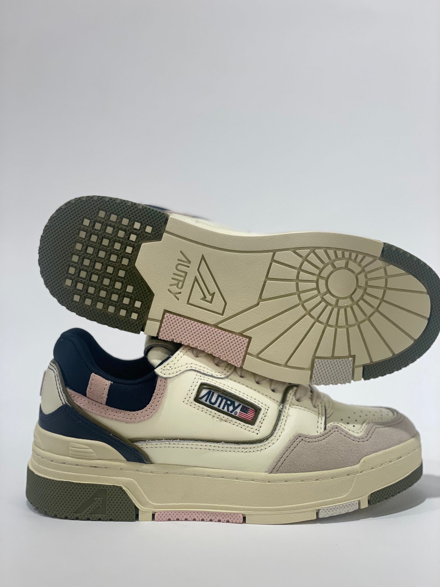 SNEAKERS DONNA AUTRY CLC IN PELLE E SUEDE BLUENIGHT