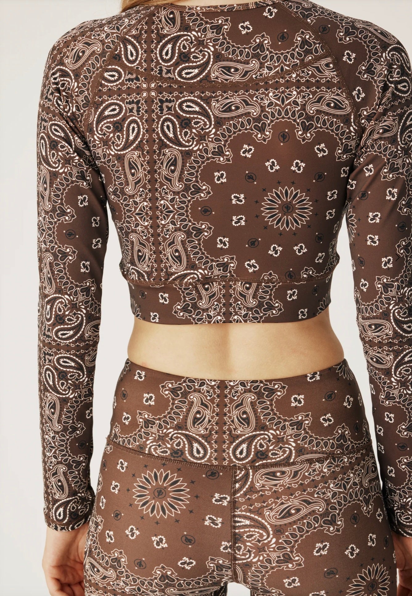 YOGA CROP TOP MANICA LUNGA