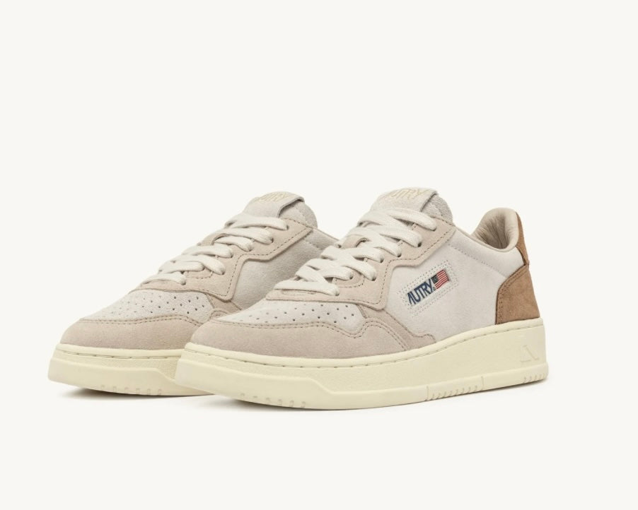 AUTRY SNEAKERS DONNA MEDALIST LOW IN SUEDE GRIGIO SAND E CIGAR